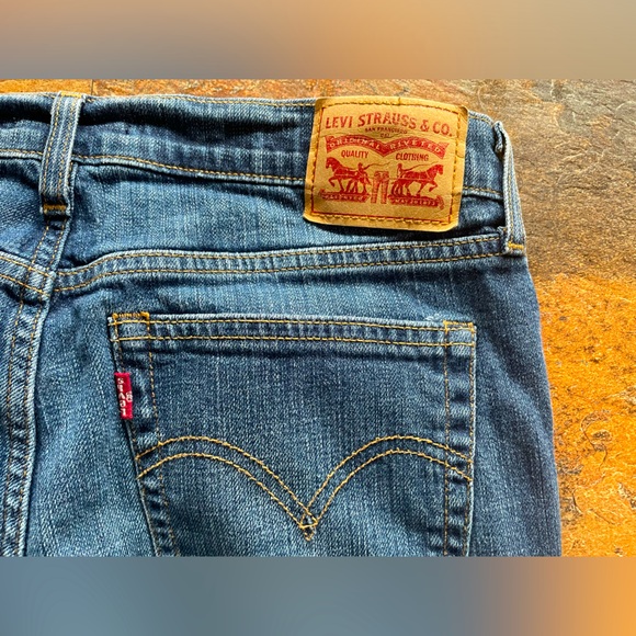 Levi’s Boyfriend Women’s Jeans - Picture 6 of 6